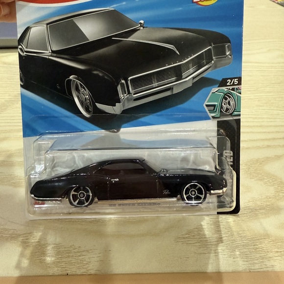 Hot Wheels '66 Buick Riviera HW Modified Series 50/250 - Picture 2 of 3